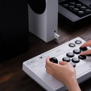 Bežični Arcade gamepad 8BitDo Arcade stick Xbox/Windows/Mapping/Mode Switch/AUX/White